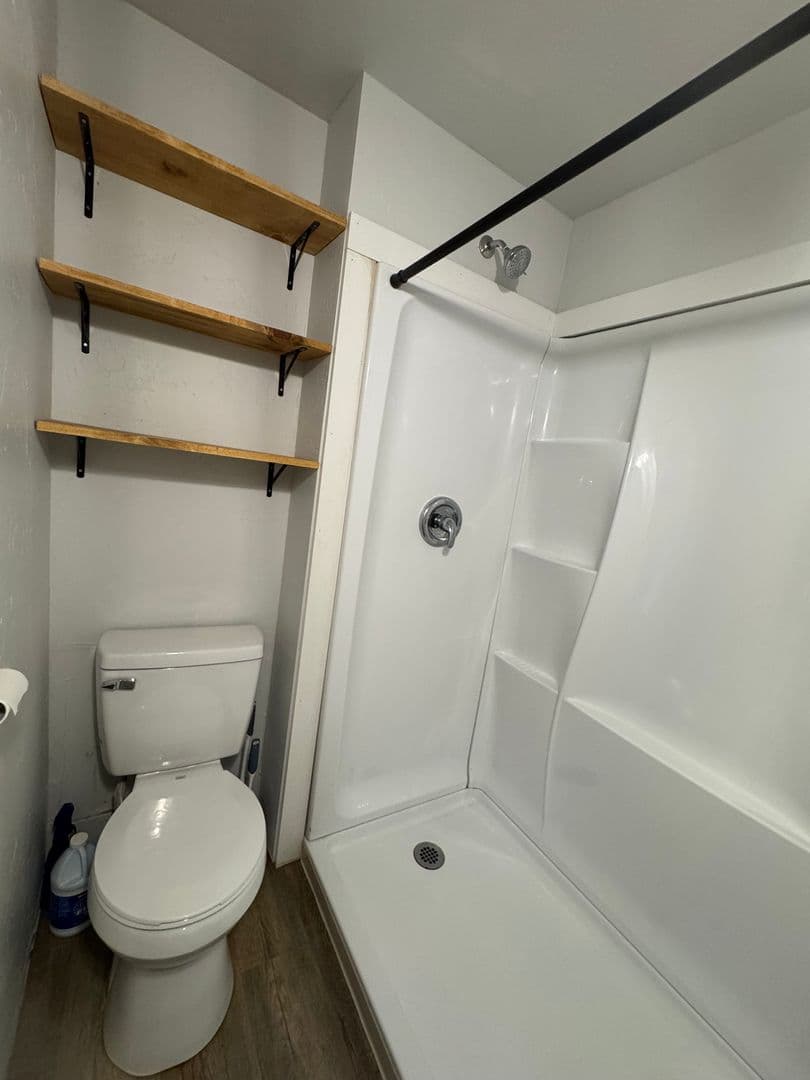 Ellensburg Apartment: 704 North Kittitas Street