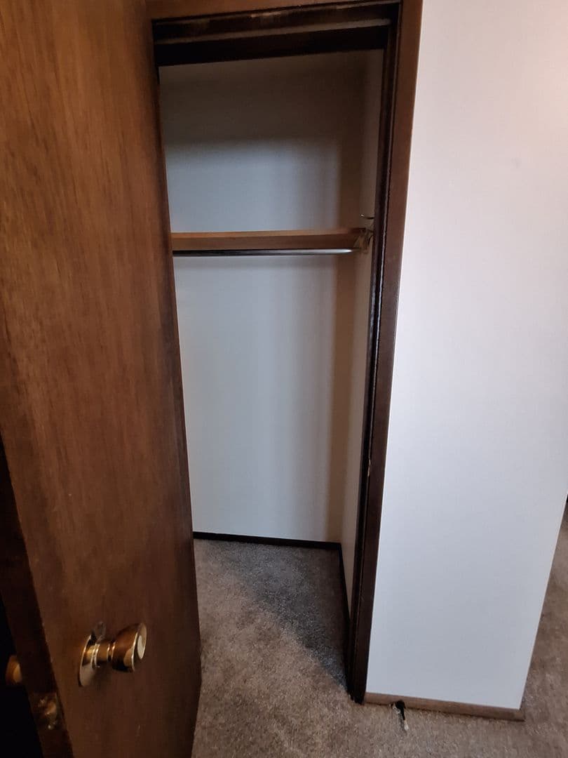 Ellensburg Apartment: 700 E 5th Ave
