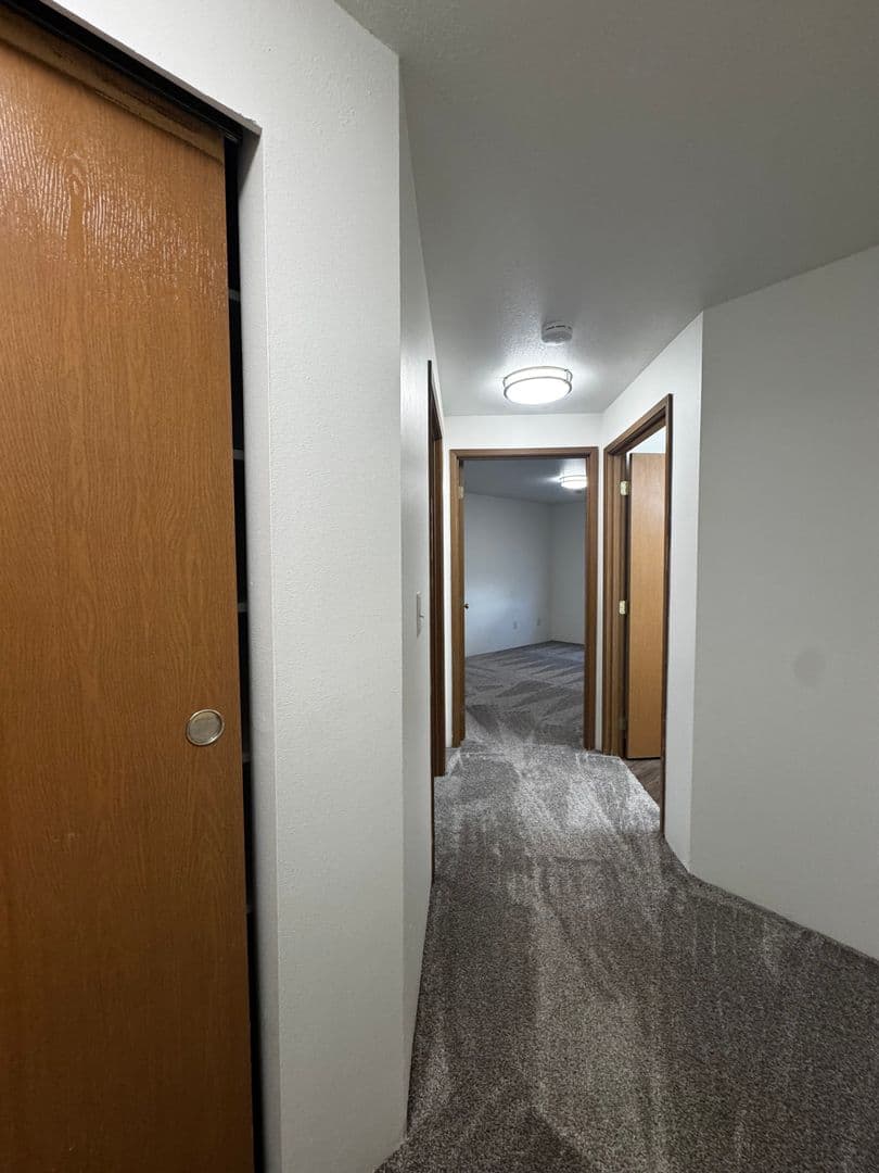 Ellensburg Apartment: 803-903 Juniper Ave