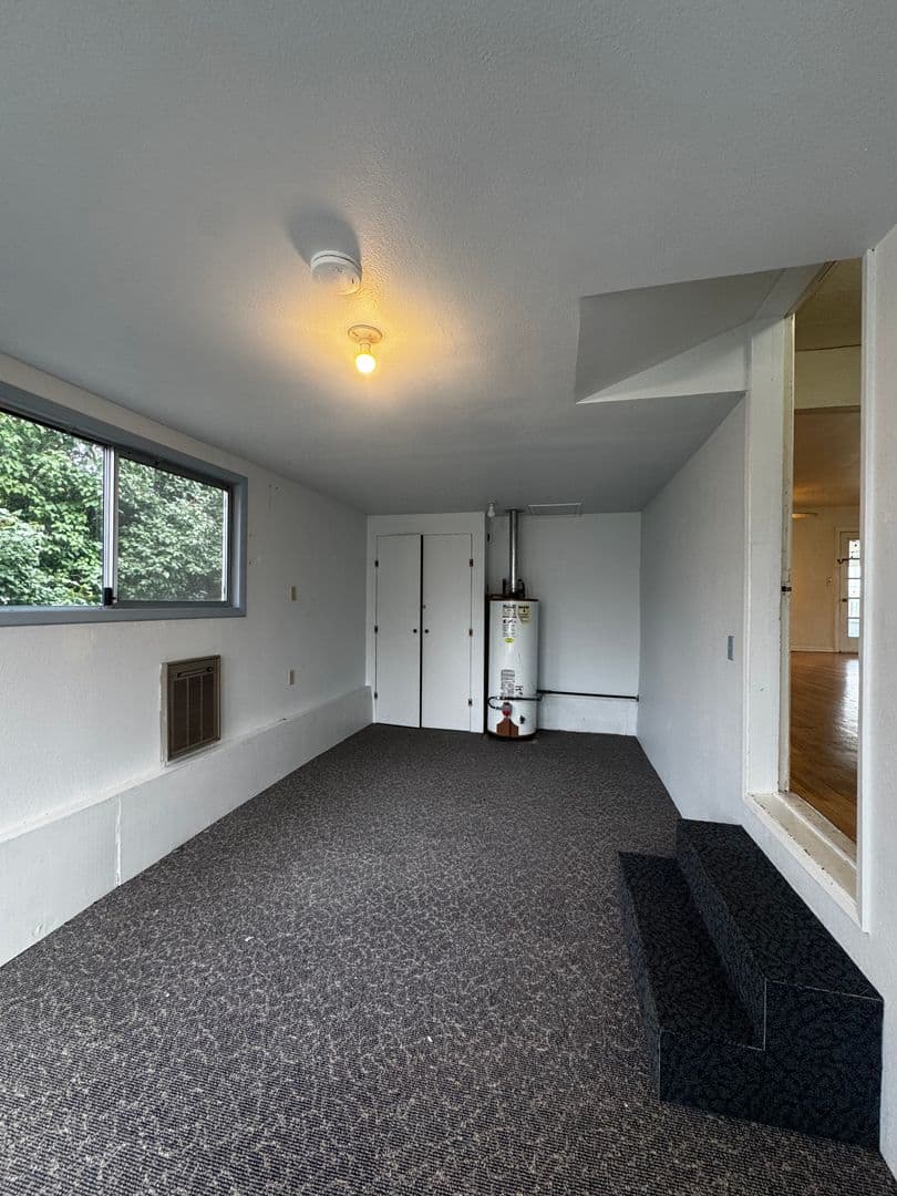 Ellensburg House: 811 E Spokane Ave