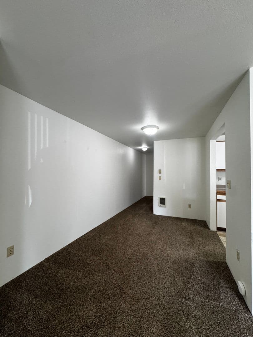 Ellensburg Apartment: 803-903 Juniper Ave