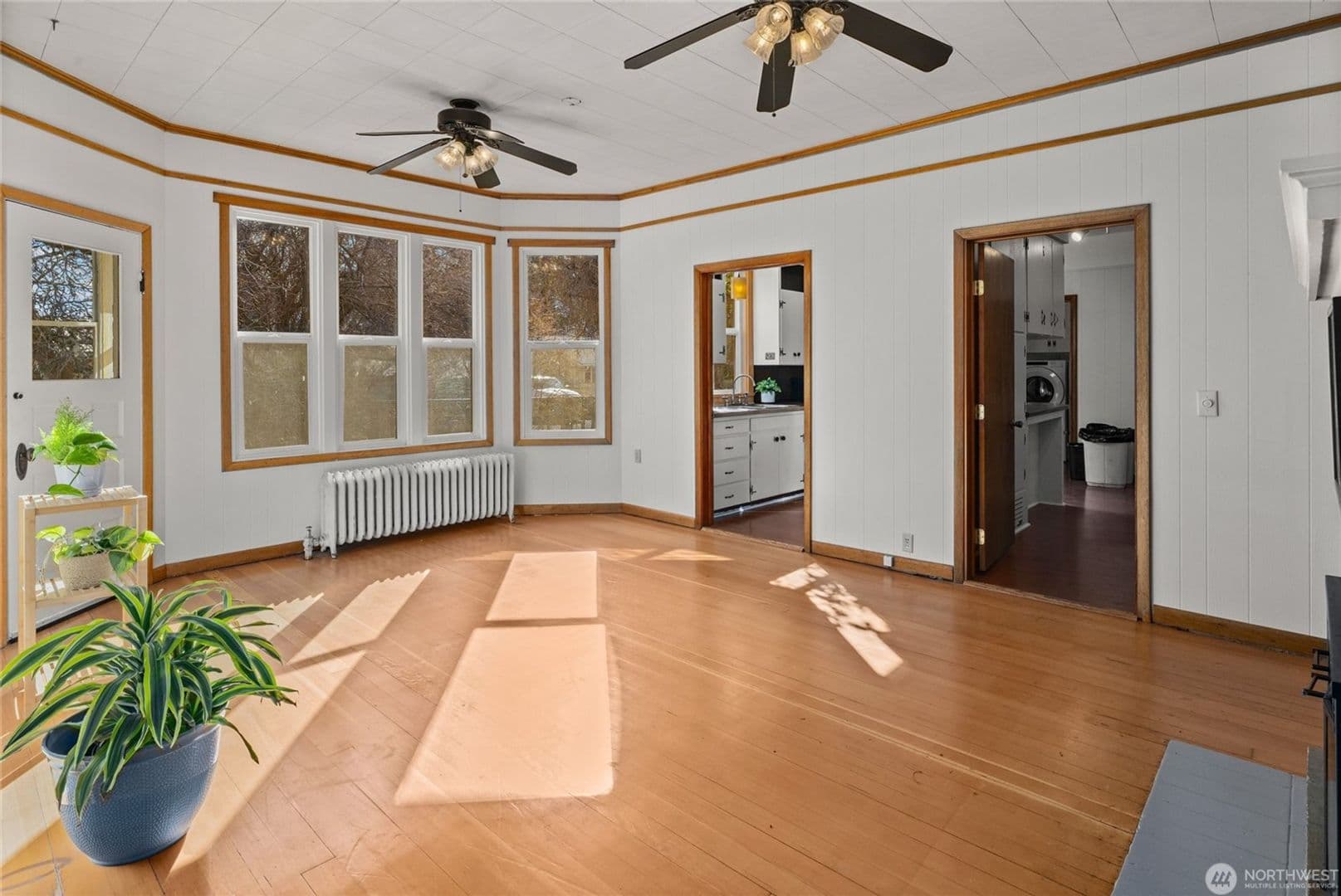Ellensburg House: 312 E Manitoba