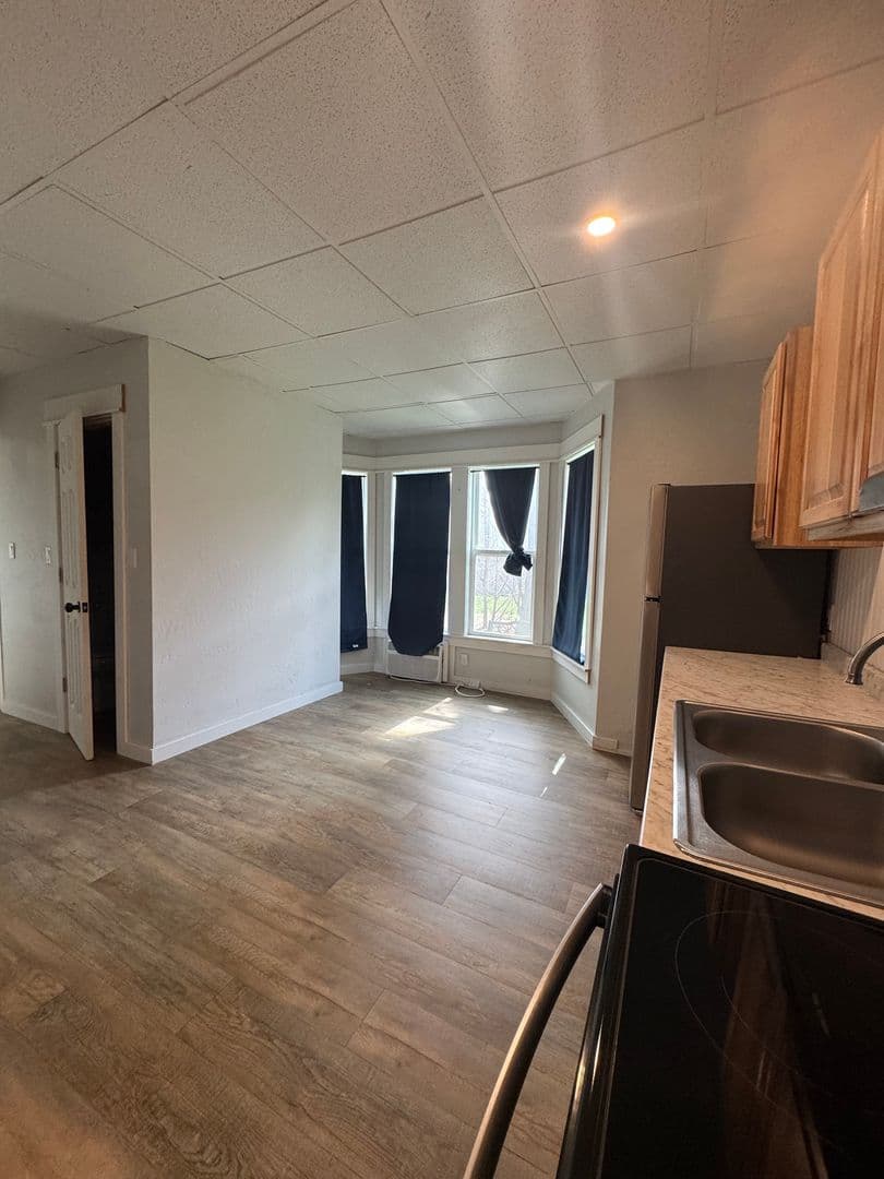 Ellensburg Apartment: 704 North Kittitas Street