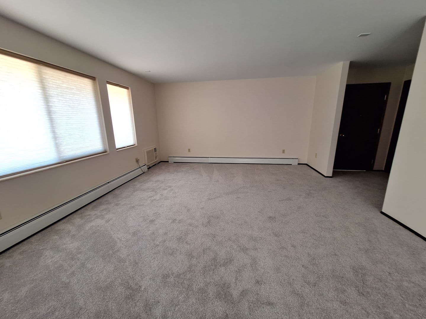 Ellensburg Apartment: 700 E 5th Ave