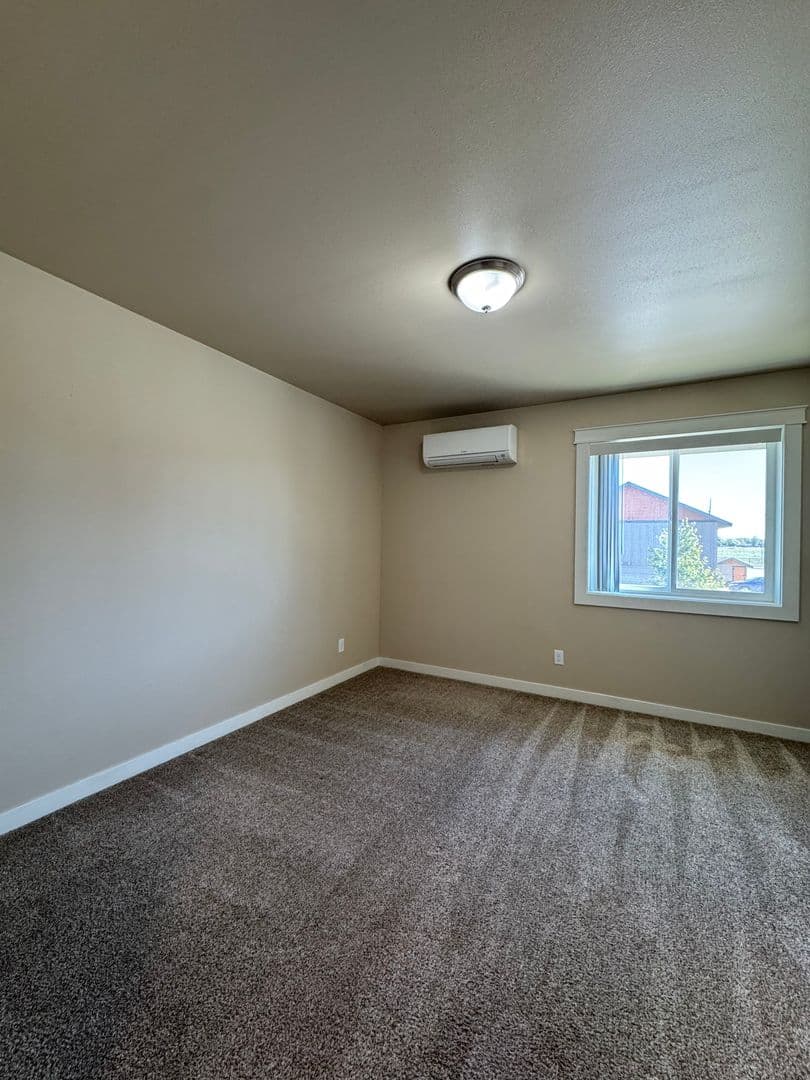 Ellensburg Apartment: 2225 Airport Rd