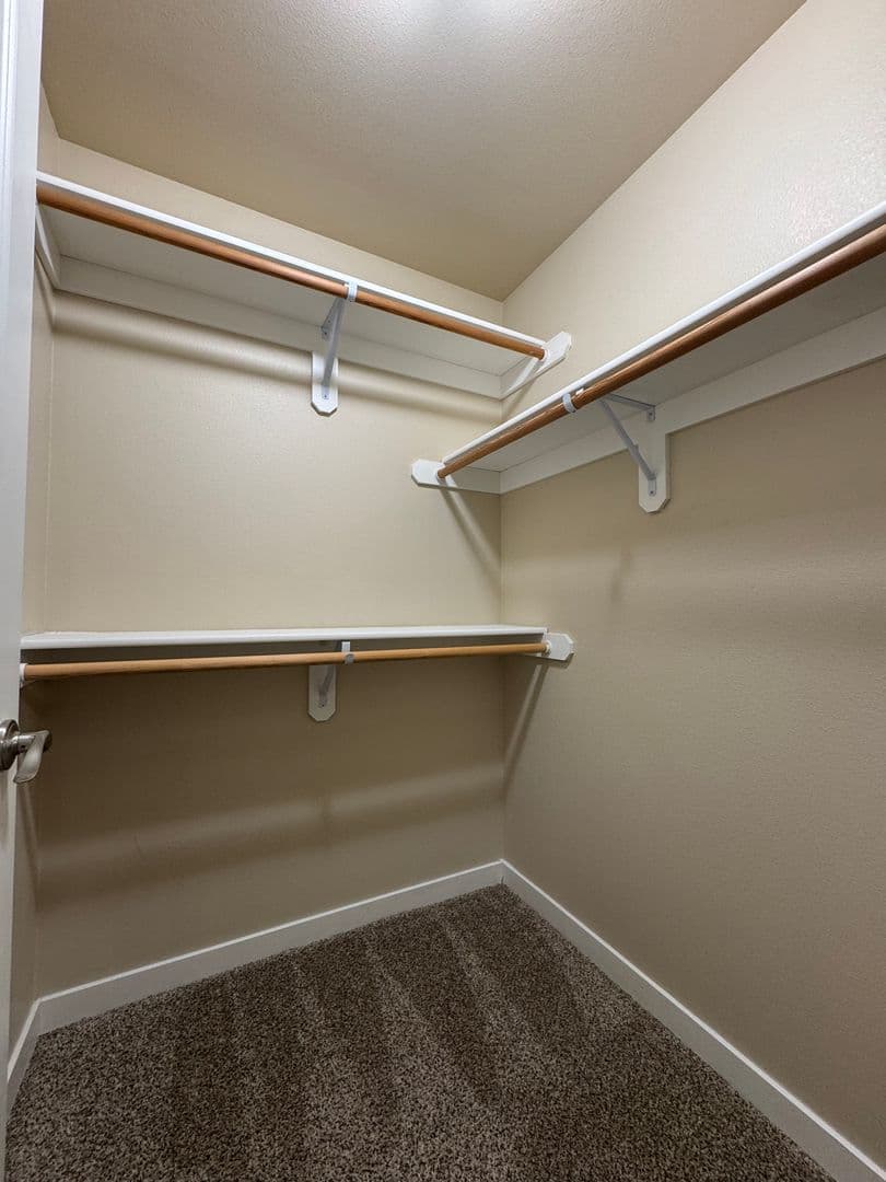 Ellensburg Apartment: 2239 Airport Rd