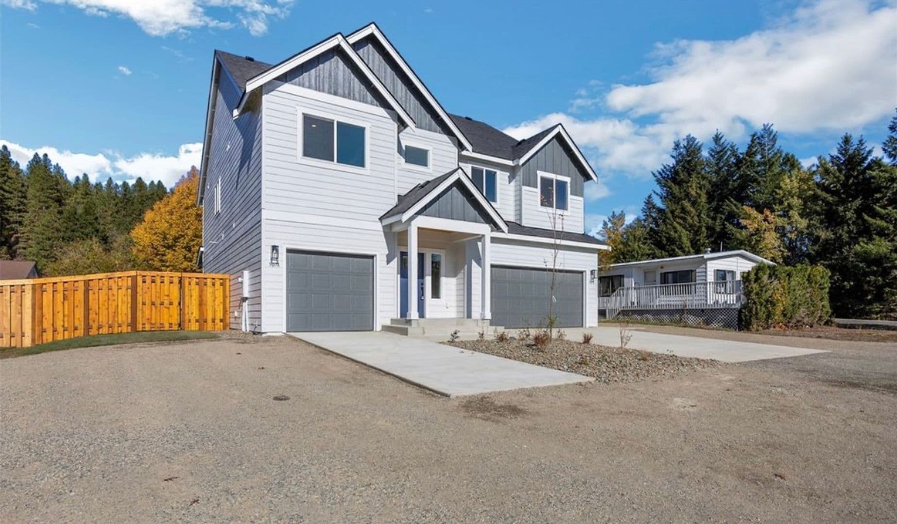 Cle Elum Townhome: 907 E Fourth St