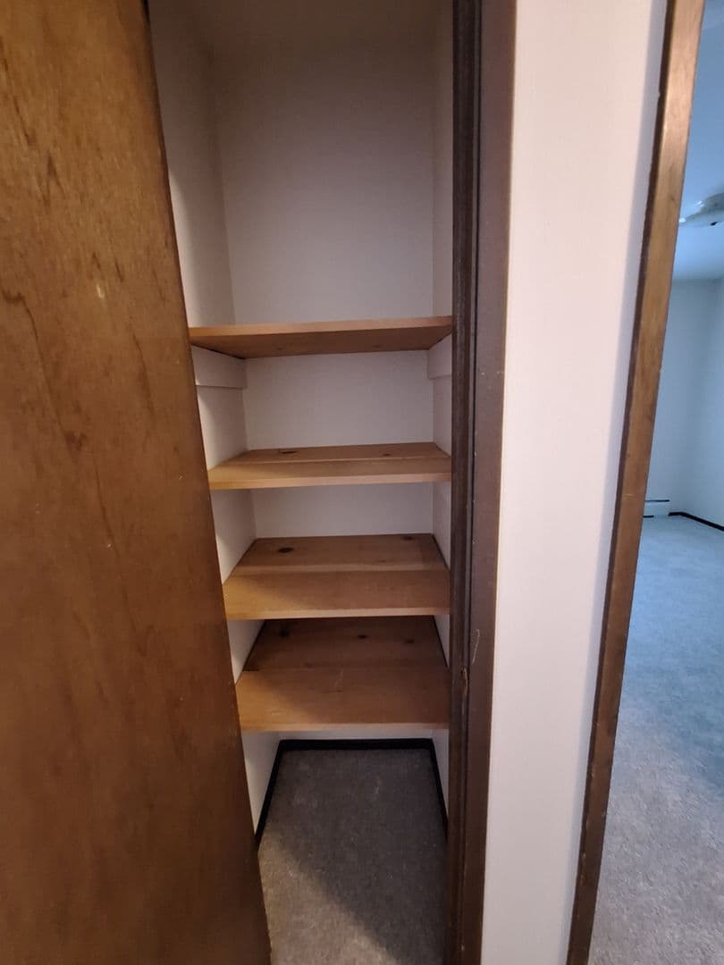 Ellensburg Apartment: 700 E 5th Ave