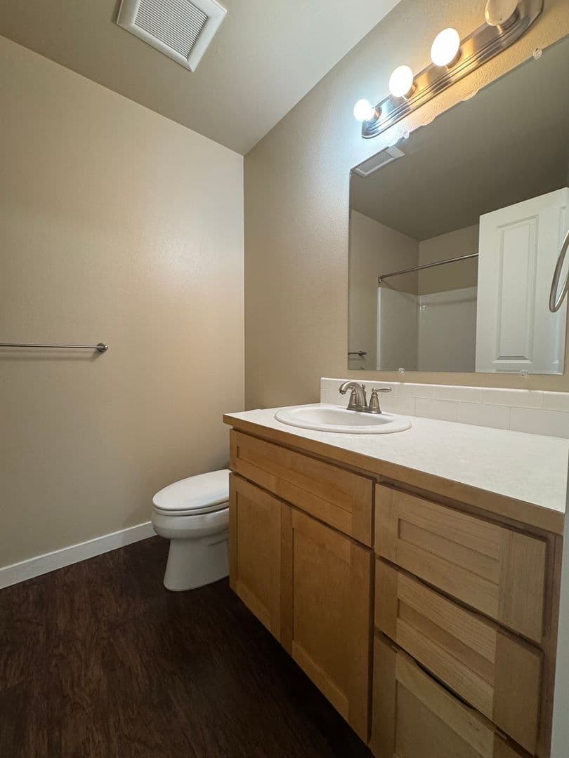 Ellensburg Apartment: 2225 Airport Rd