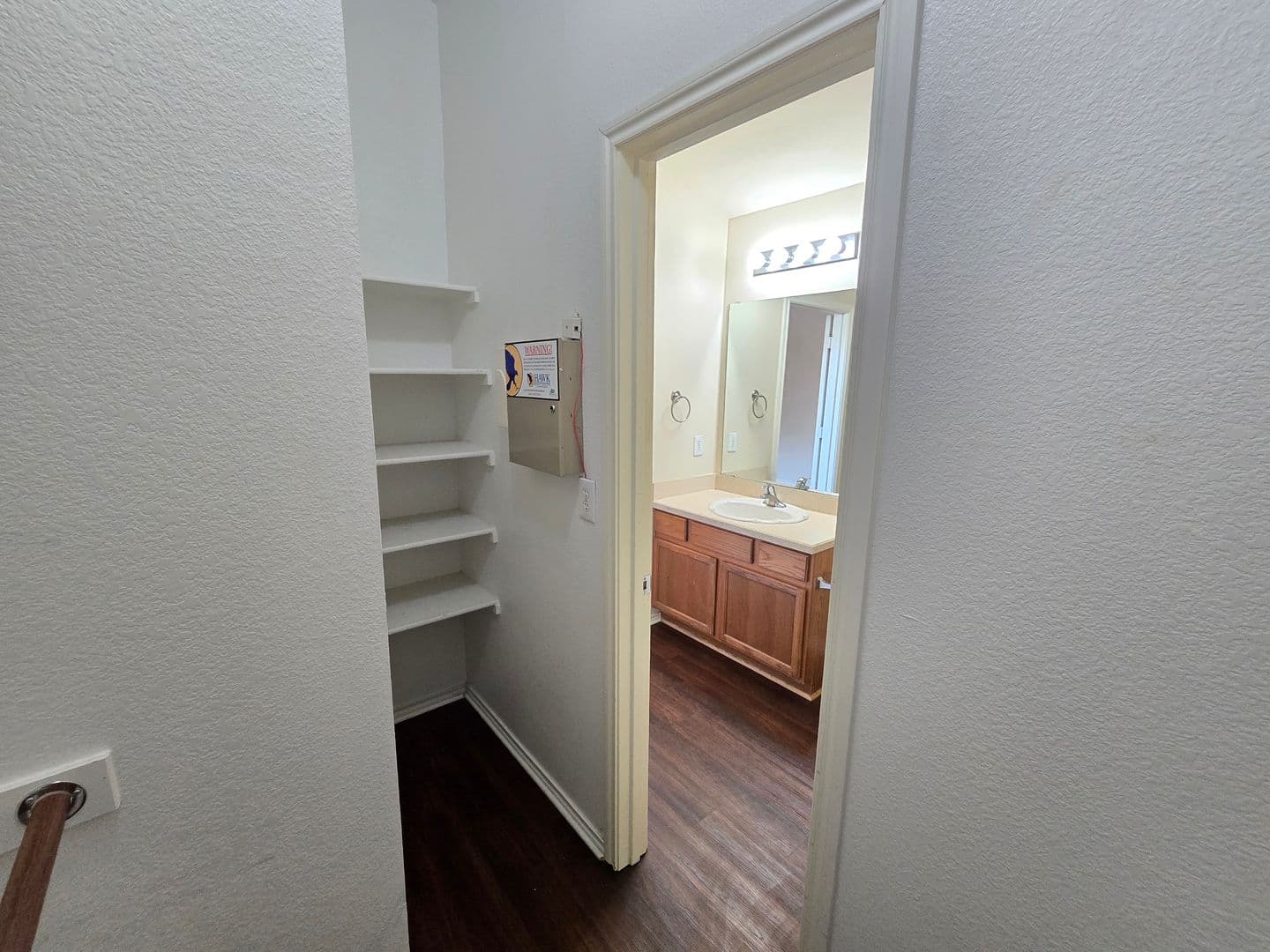 Fort Worth House: 8928 Sunny Hollow Drive