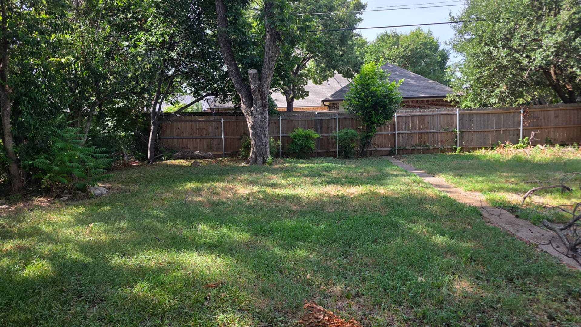 Fort Worth House: 3741 Hilltop Road