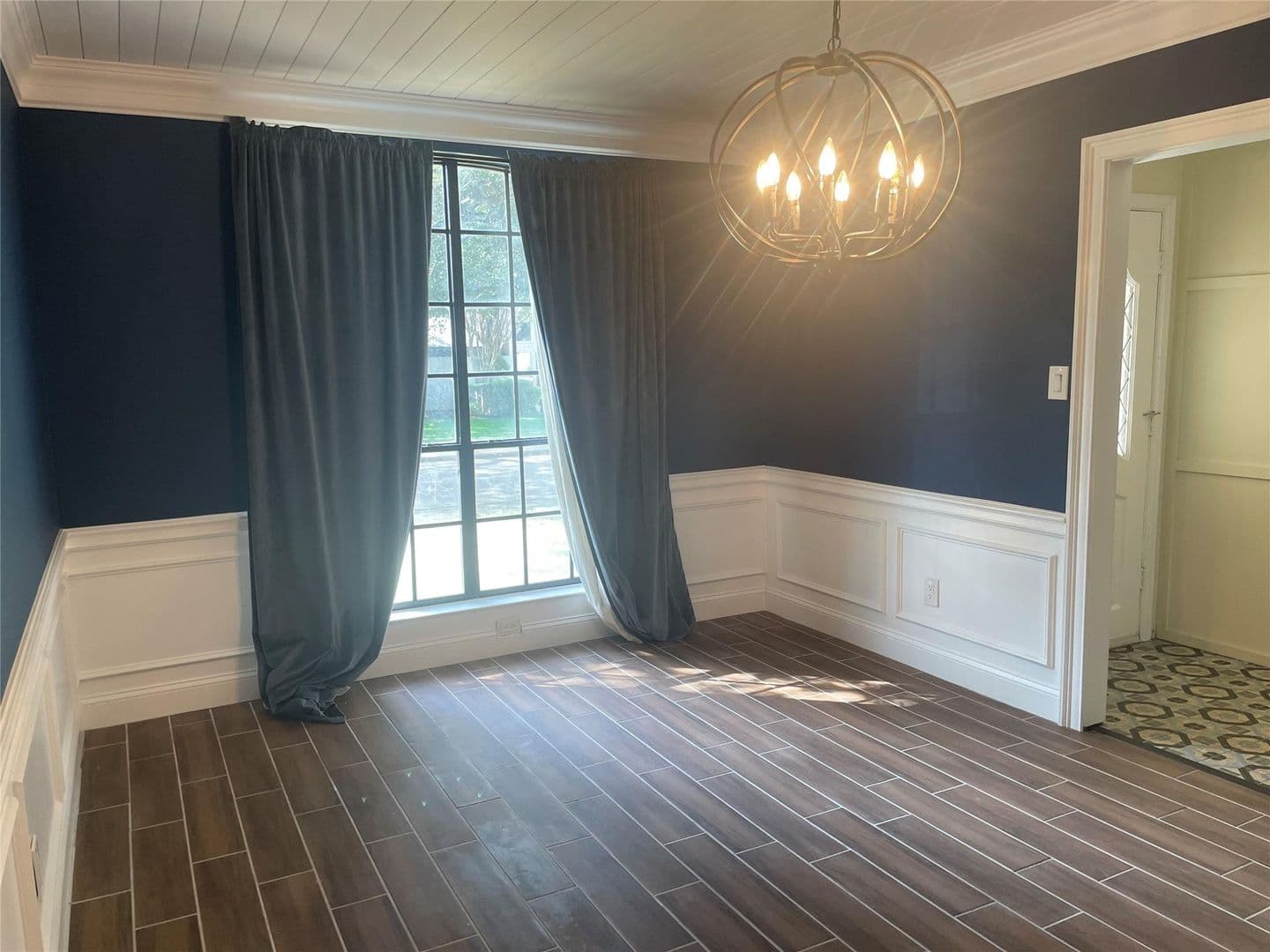 Dallas House: 12112 Cross Creek Dr