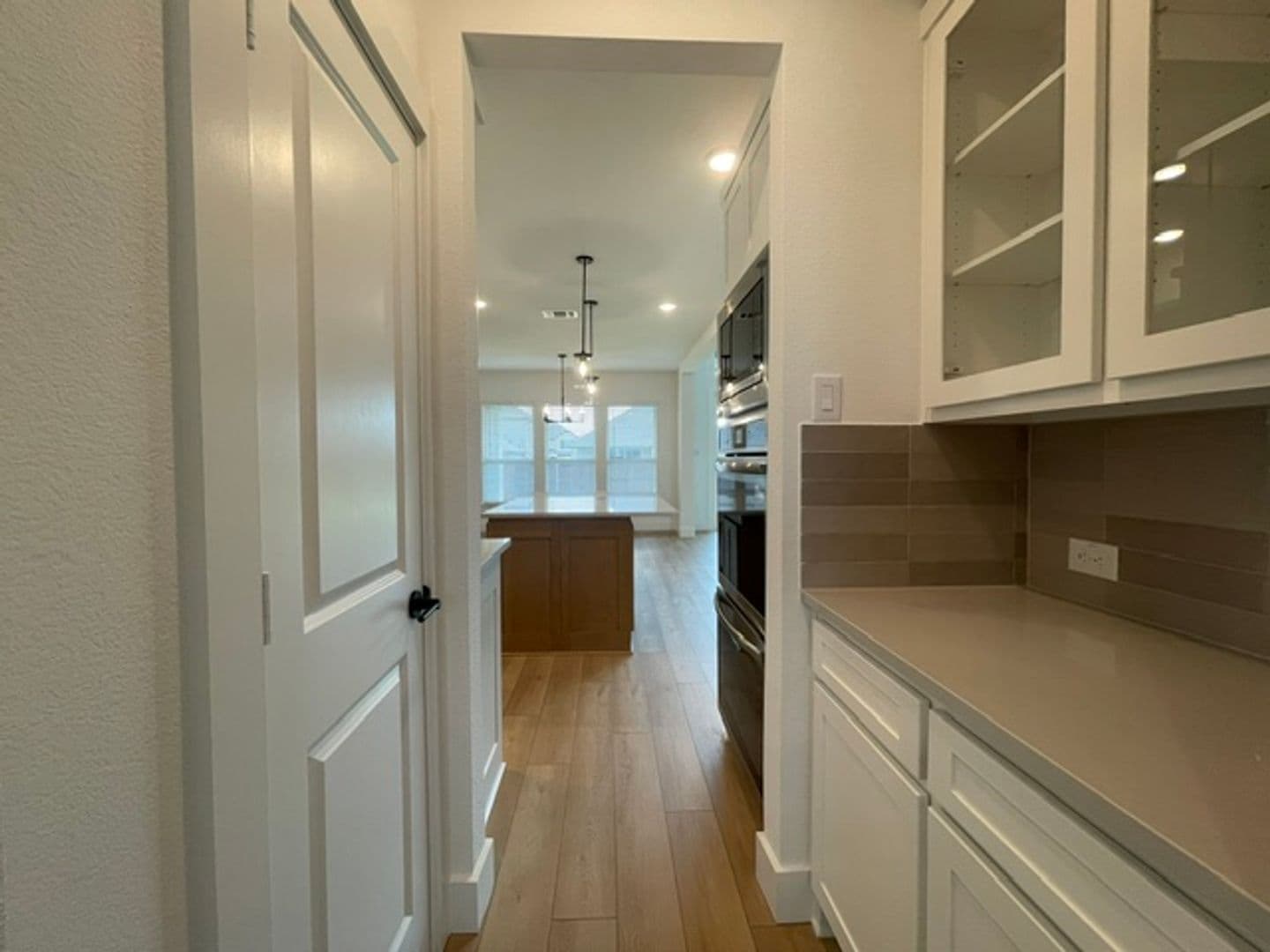 Midlothian House: 3714 Milwaukee Ave