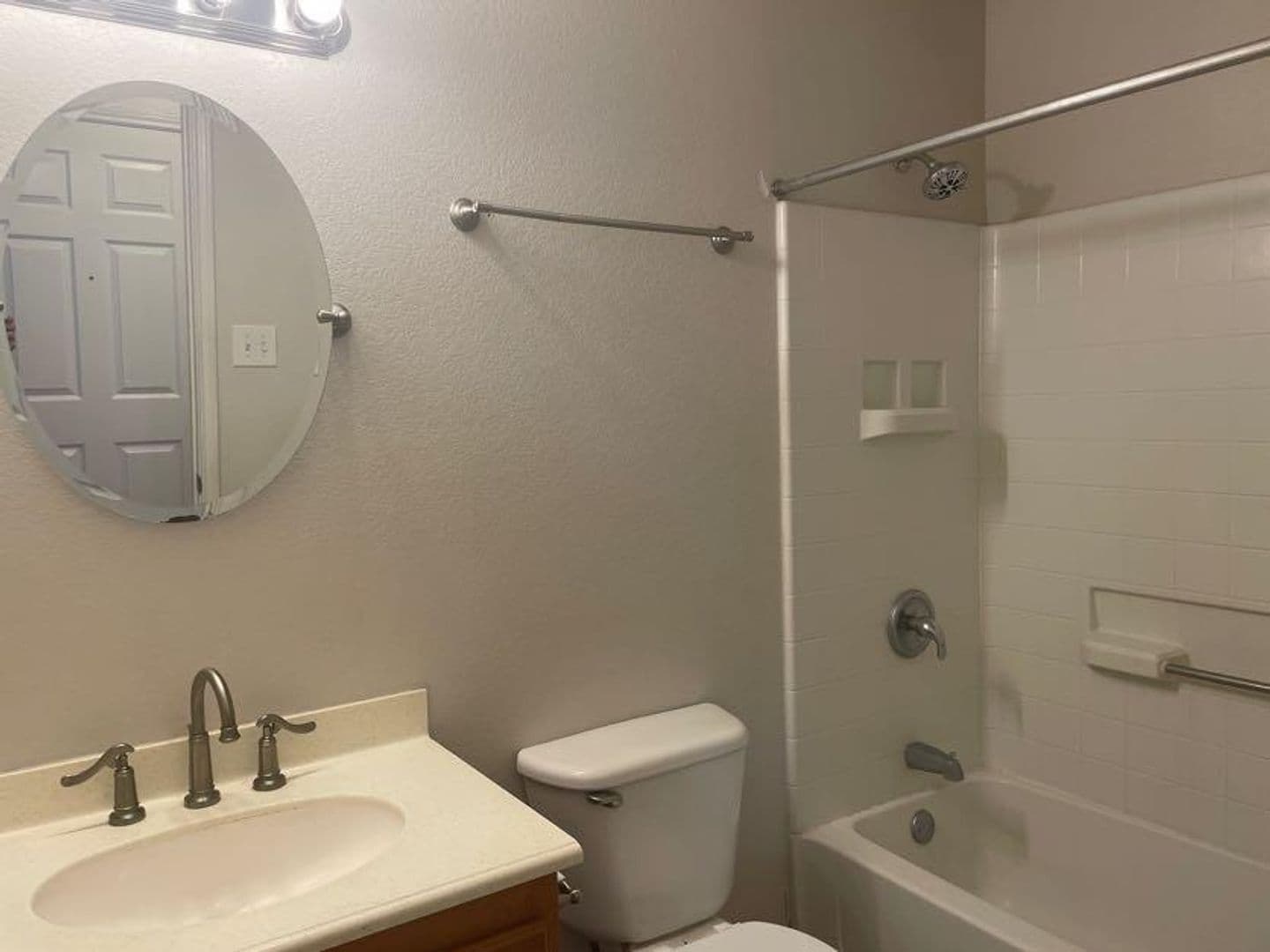 Saginaw House: 820 Eagle Drive