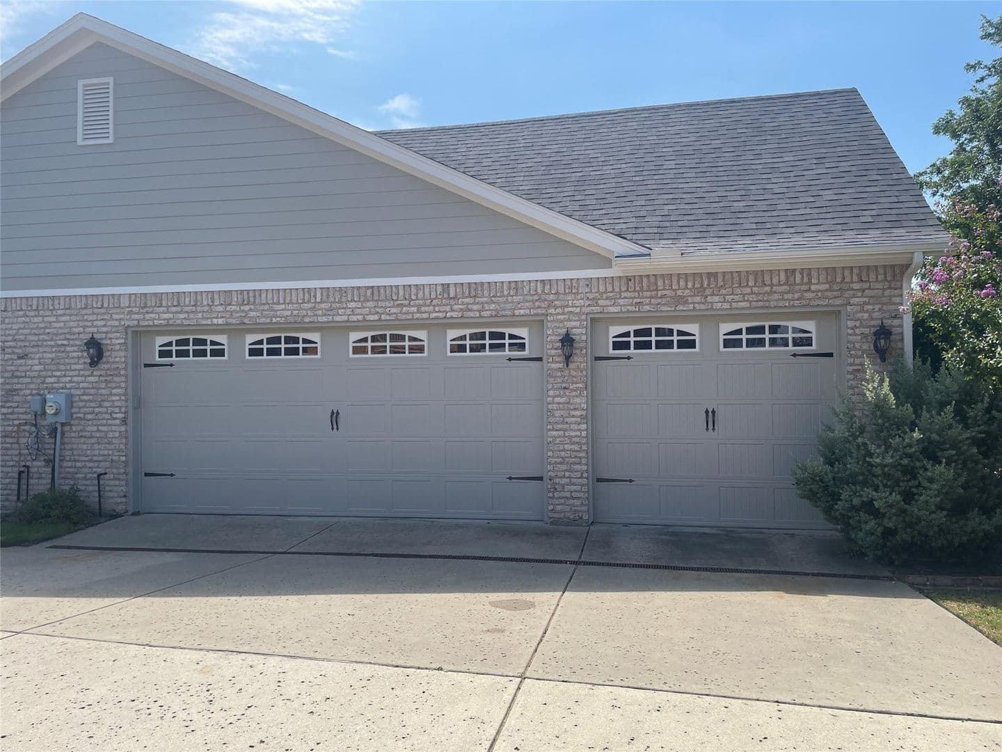 Rockwall House: 326 Harborview Dr