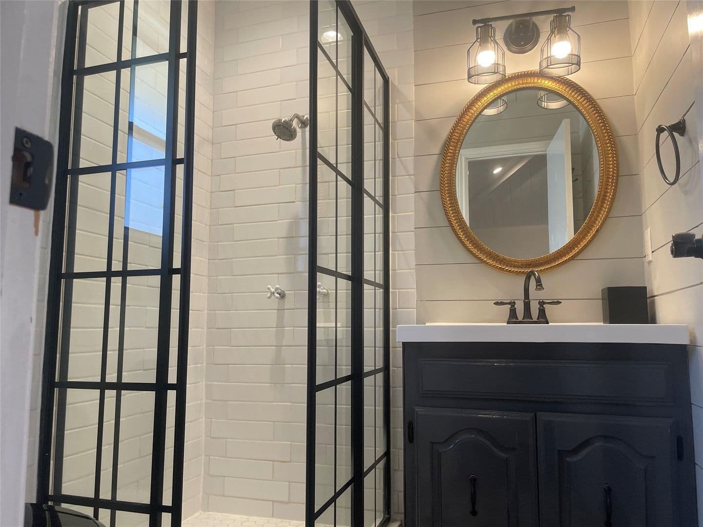 Dallas House: 12112 Cross Creek Dr