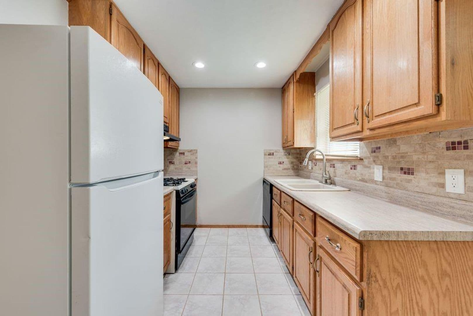 North Richland Hills House: 6536 Wakefield Rd