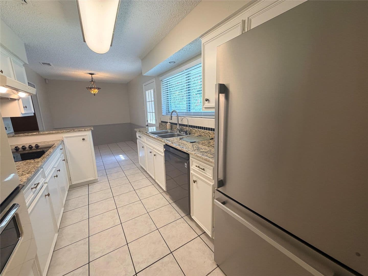 Bedford House: 1620 Lexington Pl