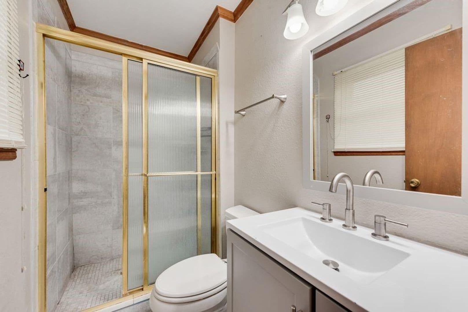 North Richland Hills House: 6536 Wakefield Rd
