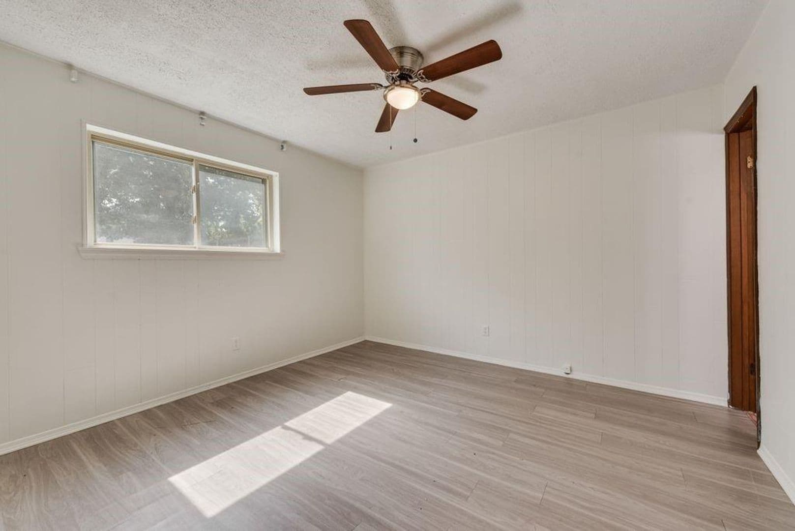 North Richland Hills House: 6536 Wakefield Rd