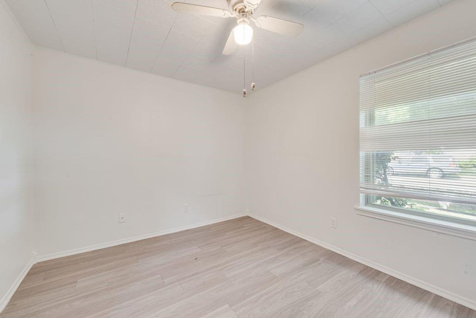 North Richland Hills House: 6536 Wakefield Rd