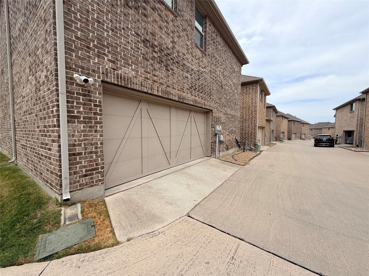Richardson House: 2432 Cathedral Drive