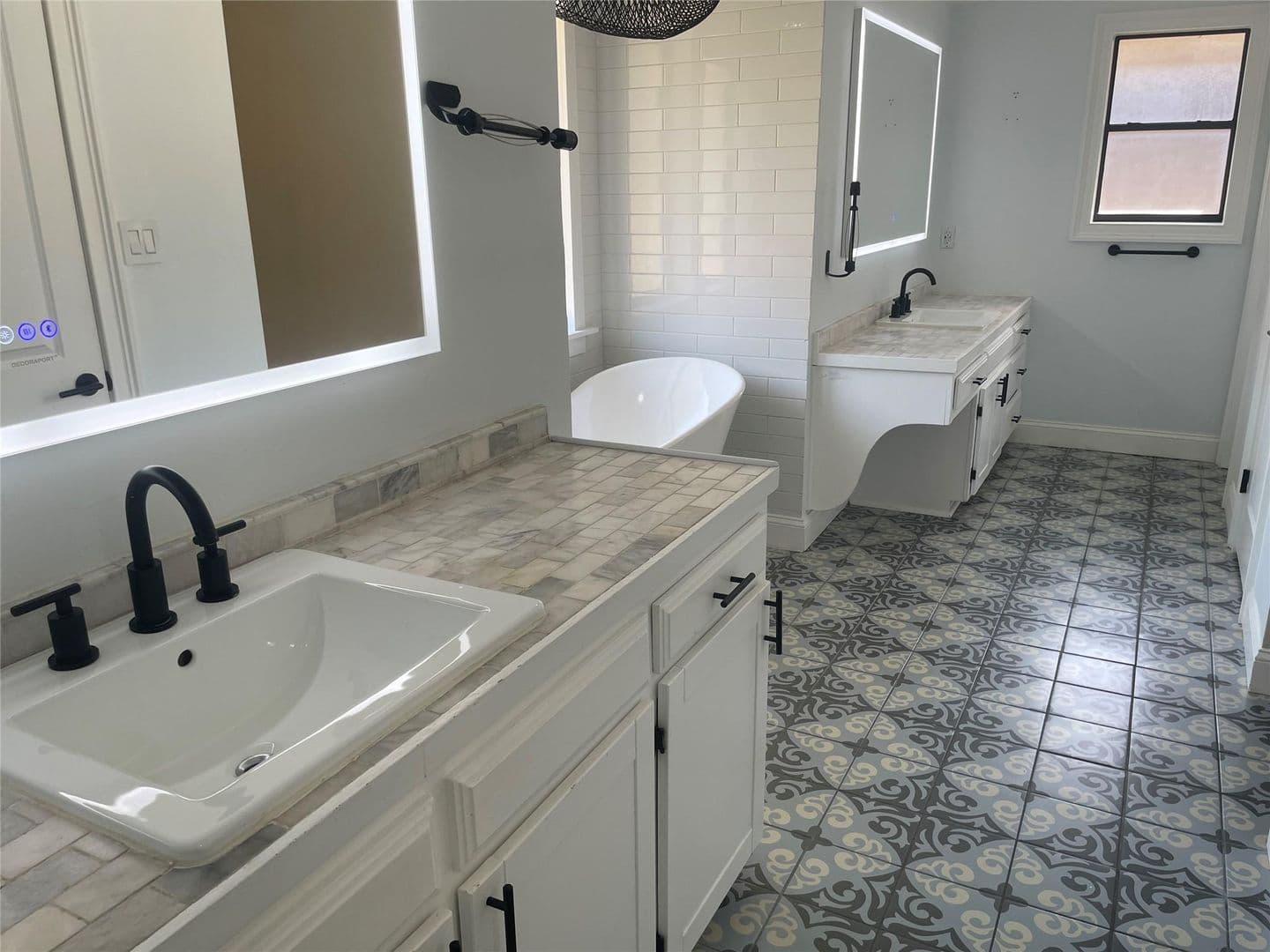 Dallas House: 12112 Cross Creek Dr