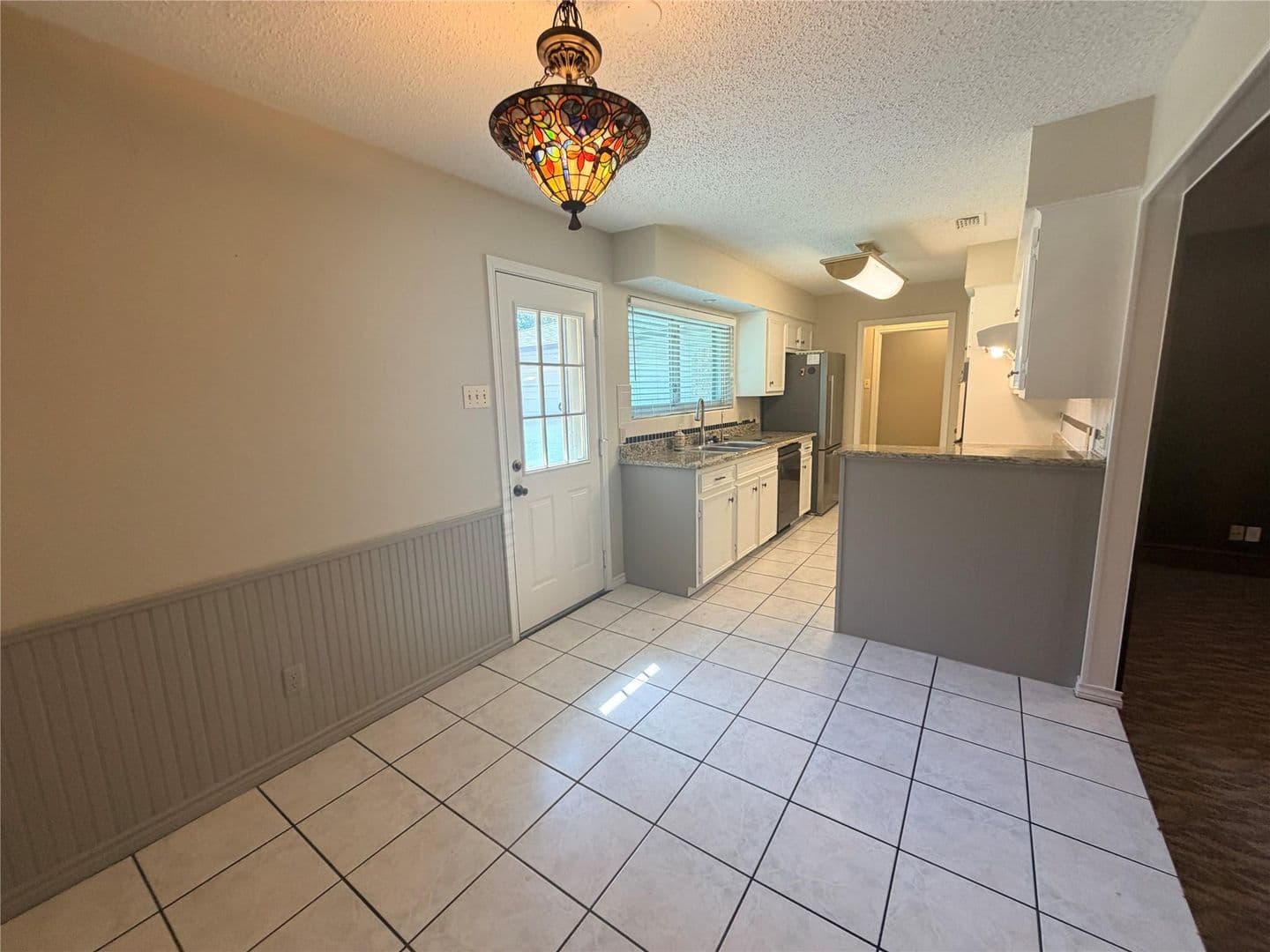 Bedford House: 1620 Lexington Pl