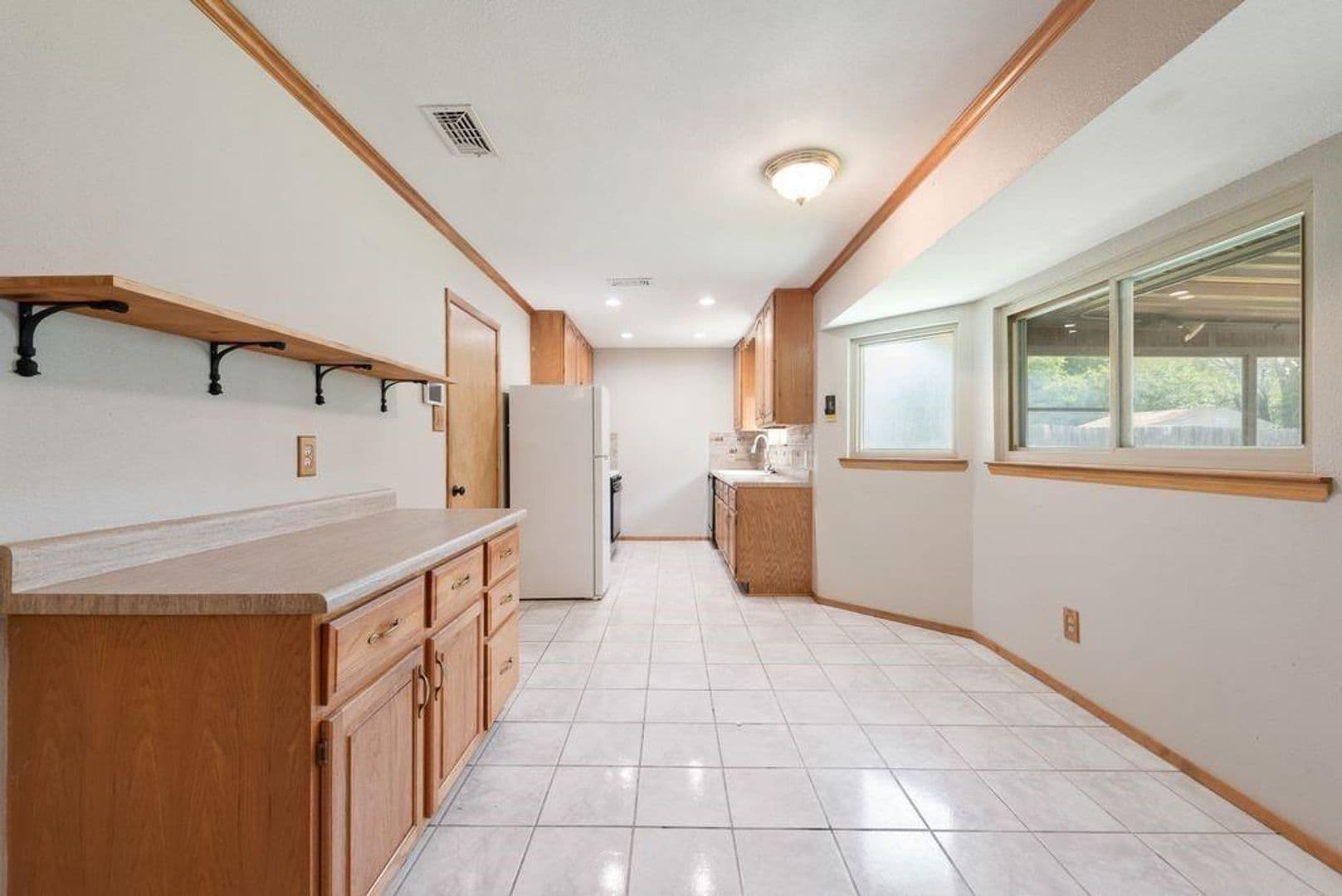 North Richland Hills House: 6536 Wakefield Rd