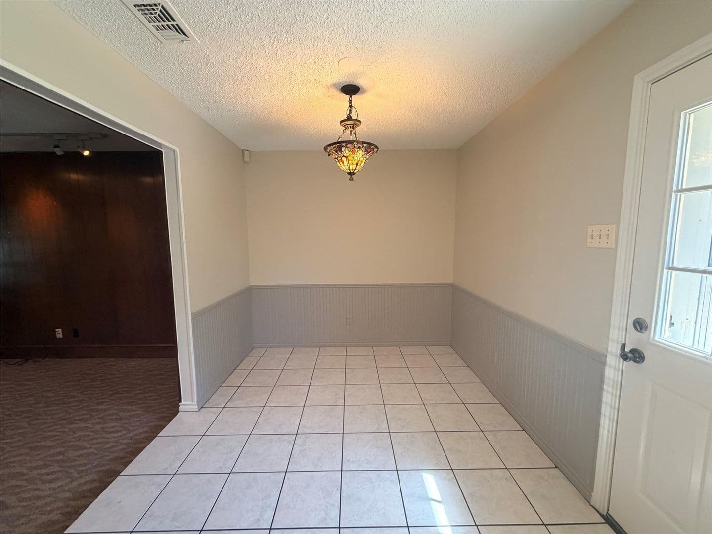 Bedford House: 1620 Lexington Pl