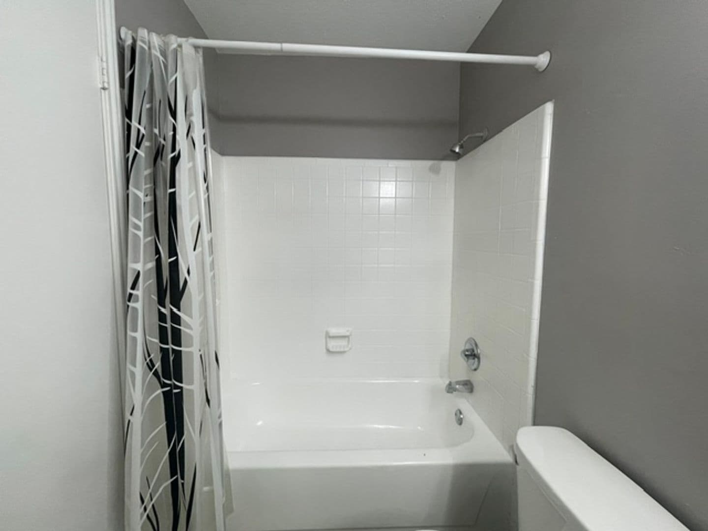 Arlington House: 2440 Sunflower Dr