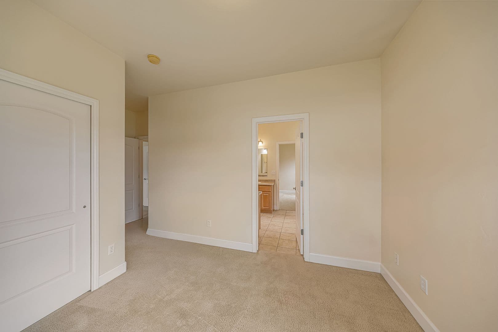 Palisade House: 832 Montclair Drive