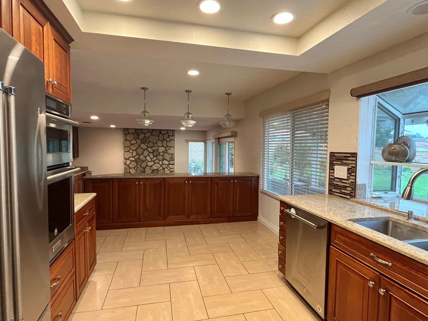San Dimas House: 926 S. Essex Road