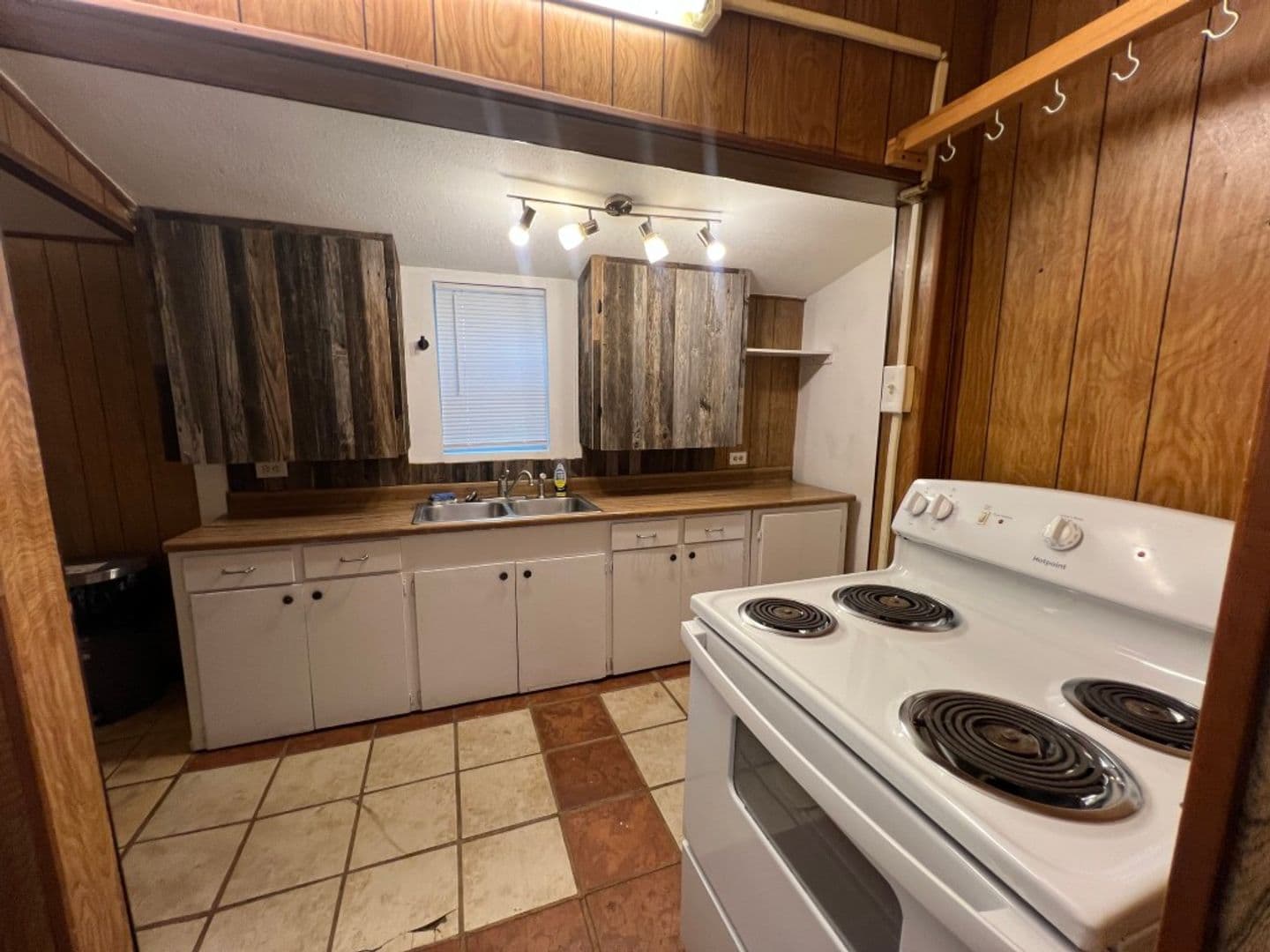 San Antonio House: 9676 Hildebrandt Rd