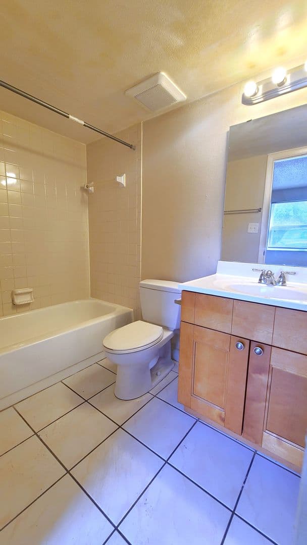Tampa Condo: 5003 Terrace Palms Circle