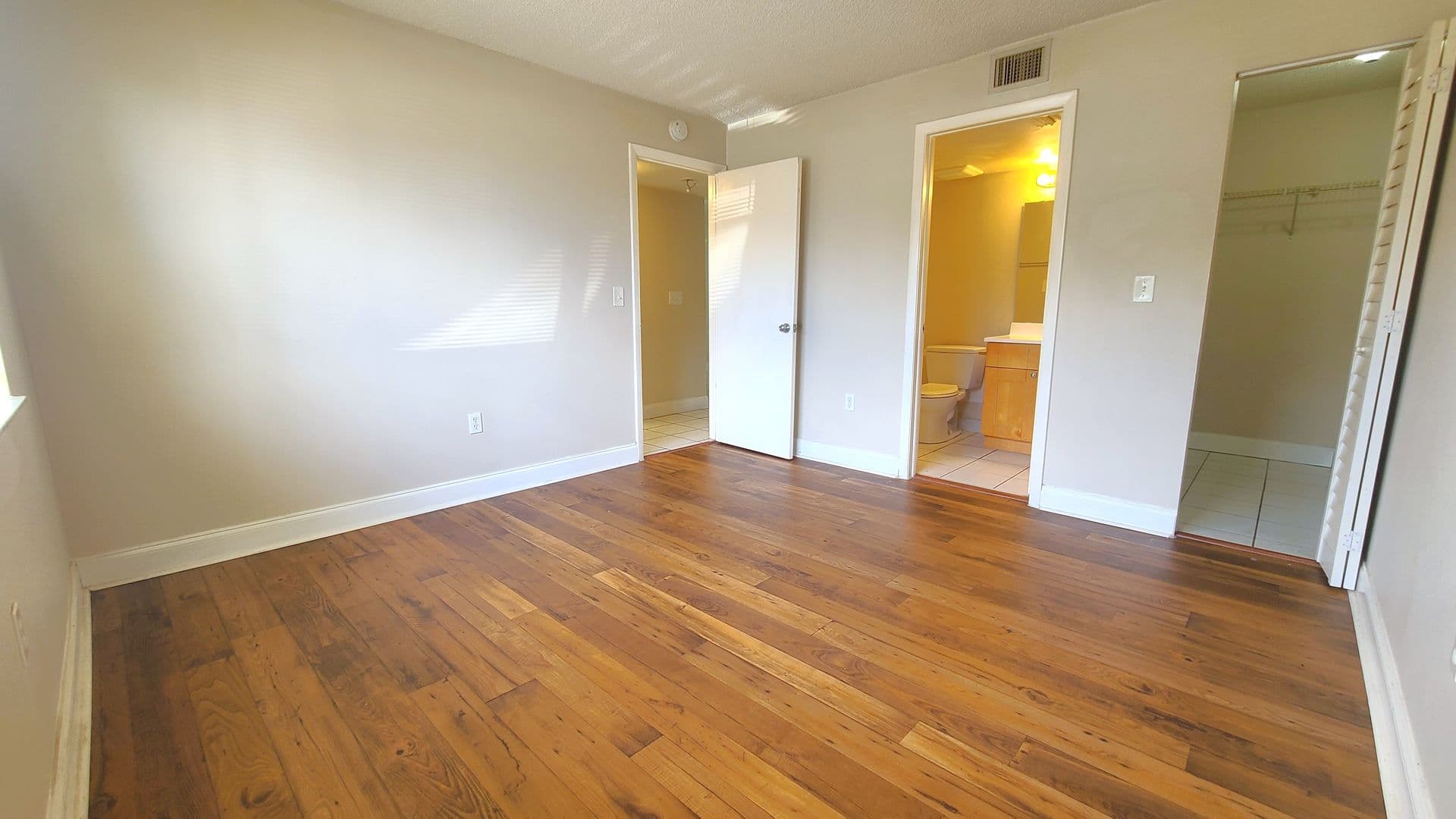 Tampa Condo: 5003 Terrace Palms Circle