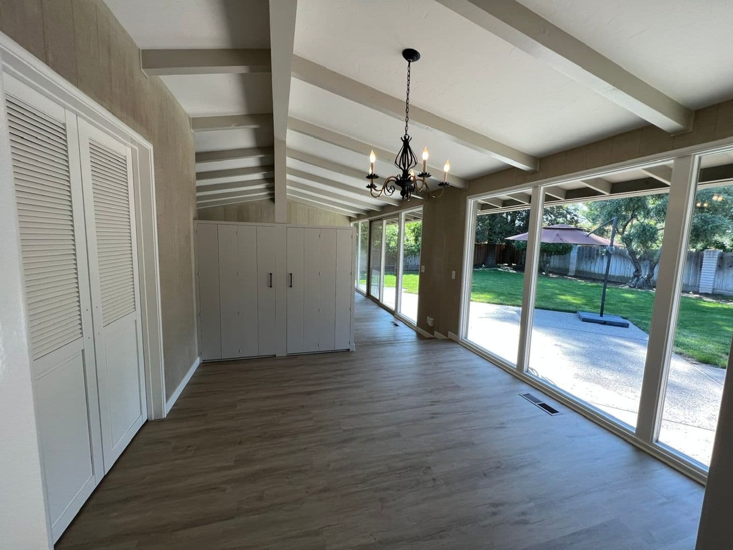 Modesto House: 418 Wentworth Ln