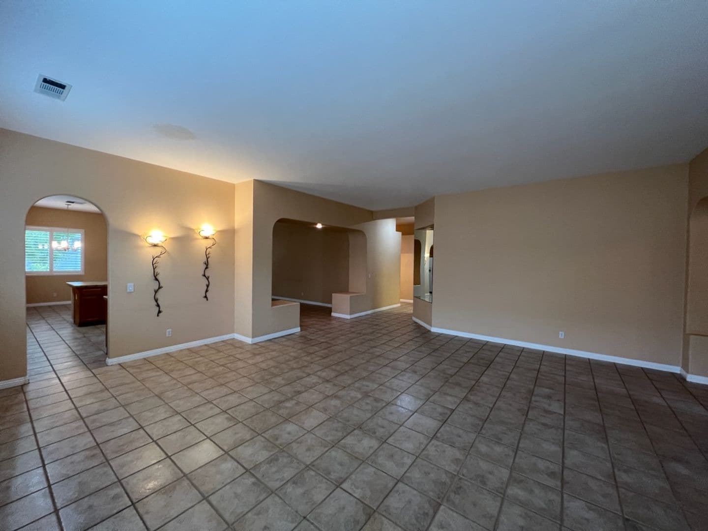 Modesto House: 1628 Snyder Ave