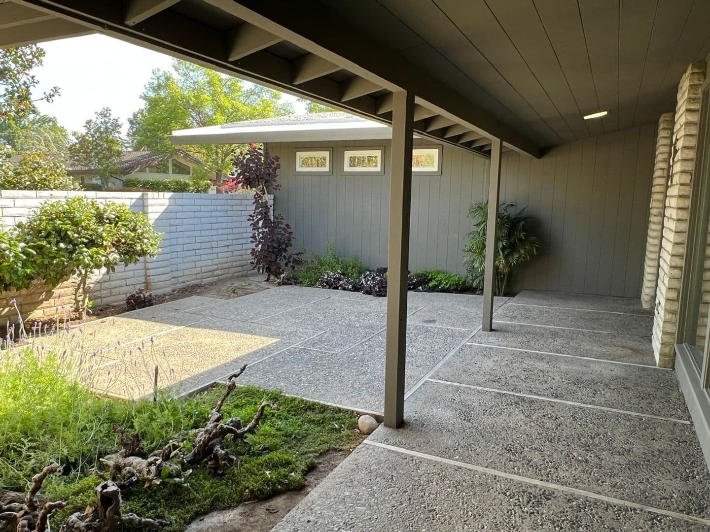Modesto House: 418 Wentworth Ln