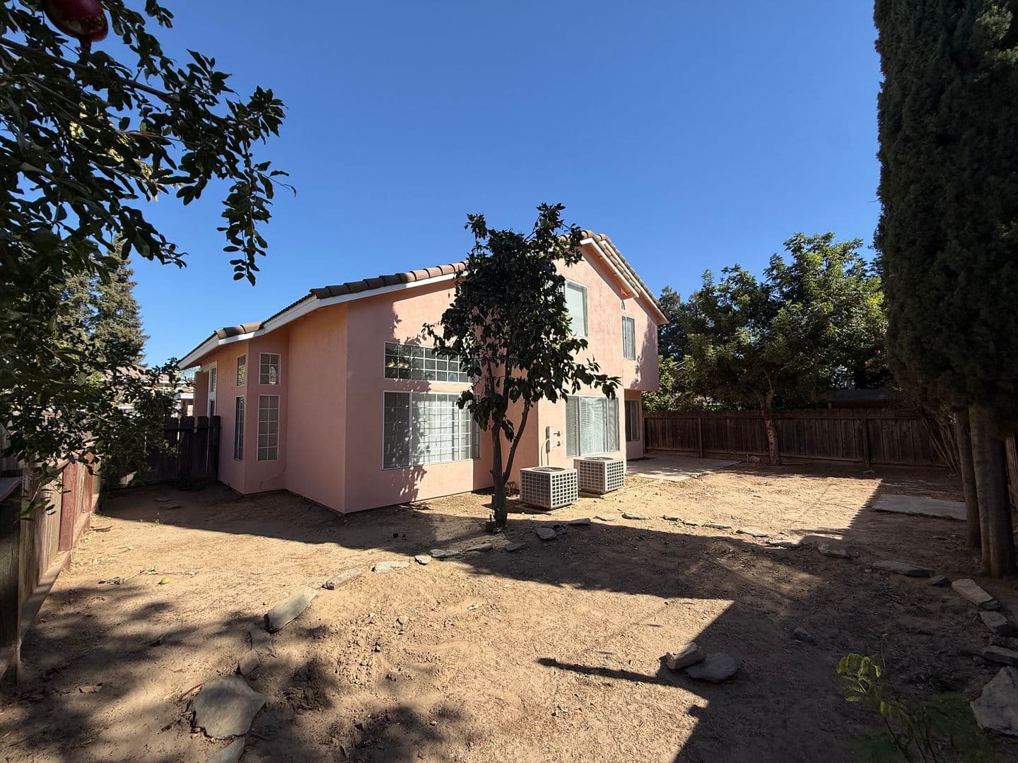 Modesto House: 3904 Wilkesboro Ave
