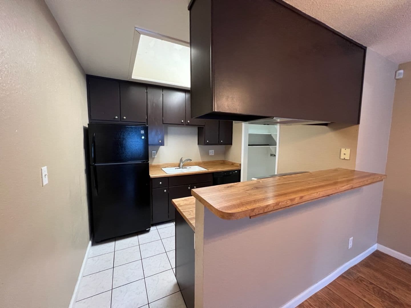 Modesto House: 3400 Kingswood Dr