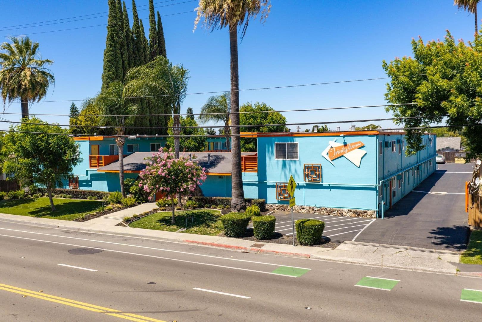 Modesto Apartment: 715 Tully Rd