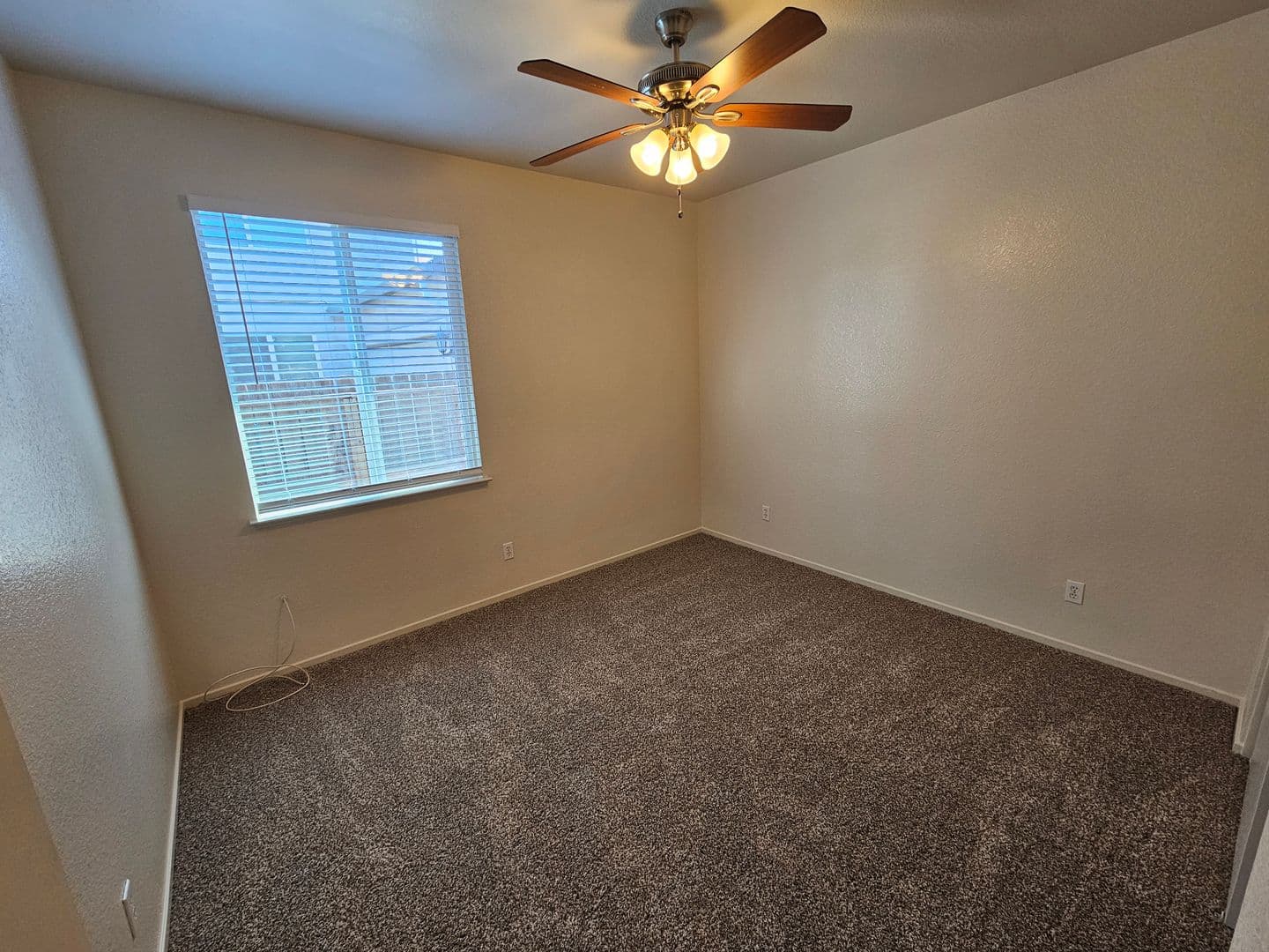 Manteca House: 1161 Syracuse Ln