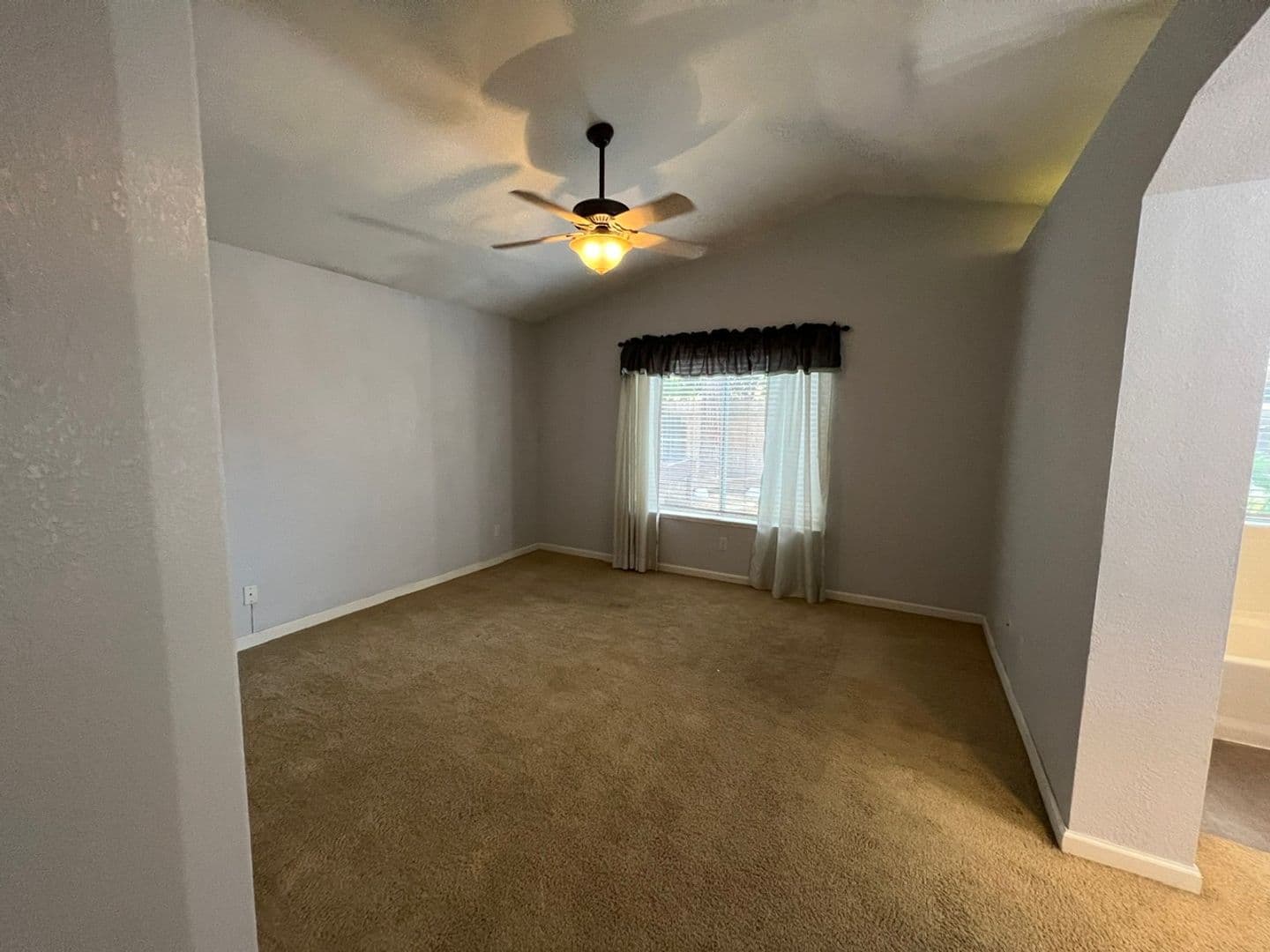 Modesto House: 3805 Wilmington Way