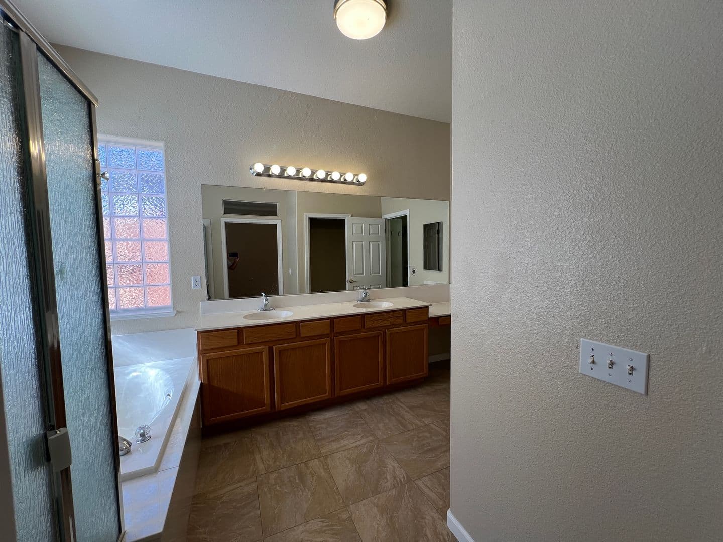 Modesto House: 2401 Latour Ct