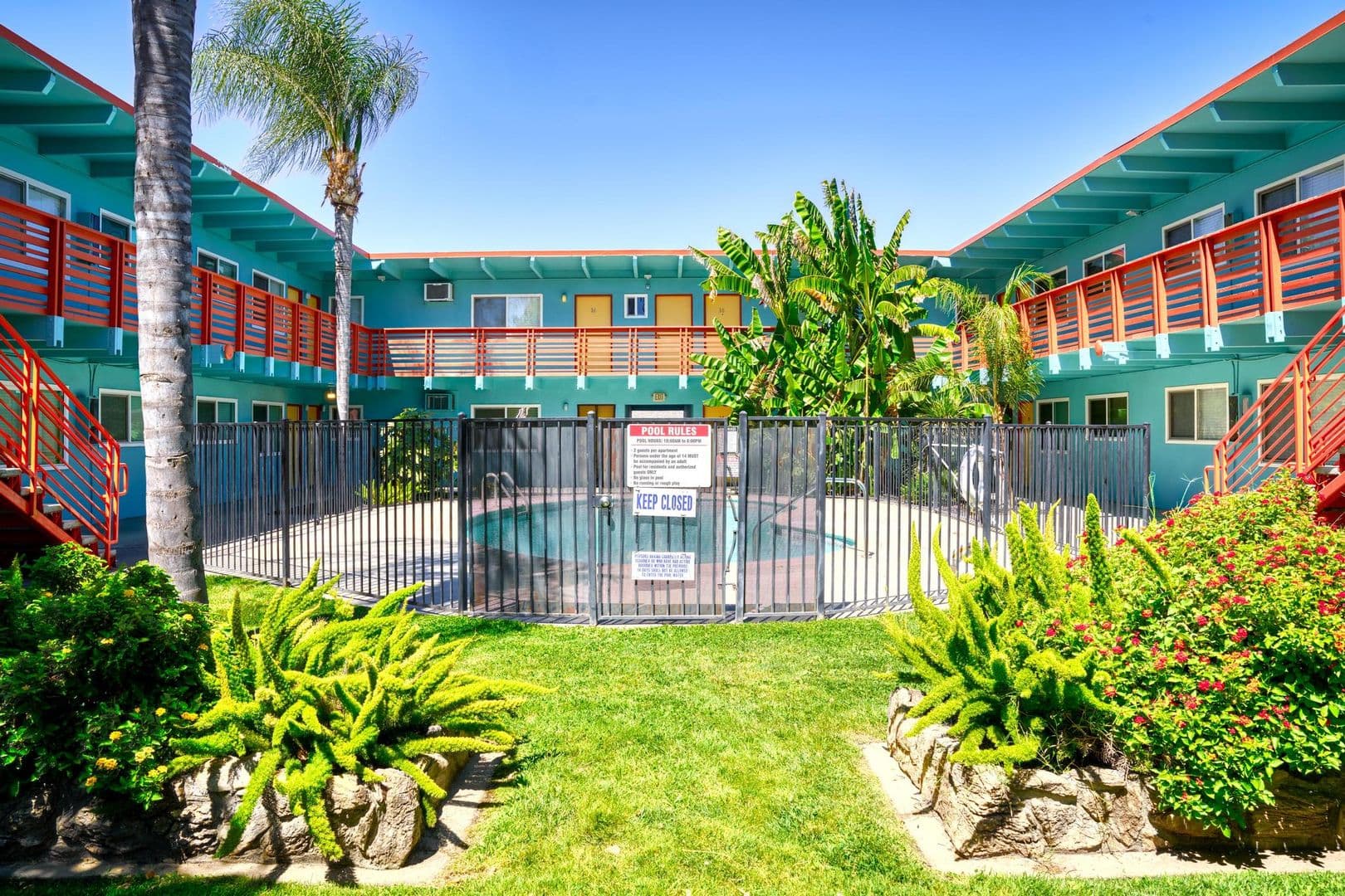 Modesto Apartment: 715 Tully Rd