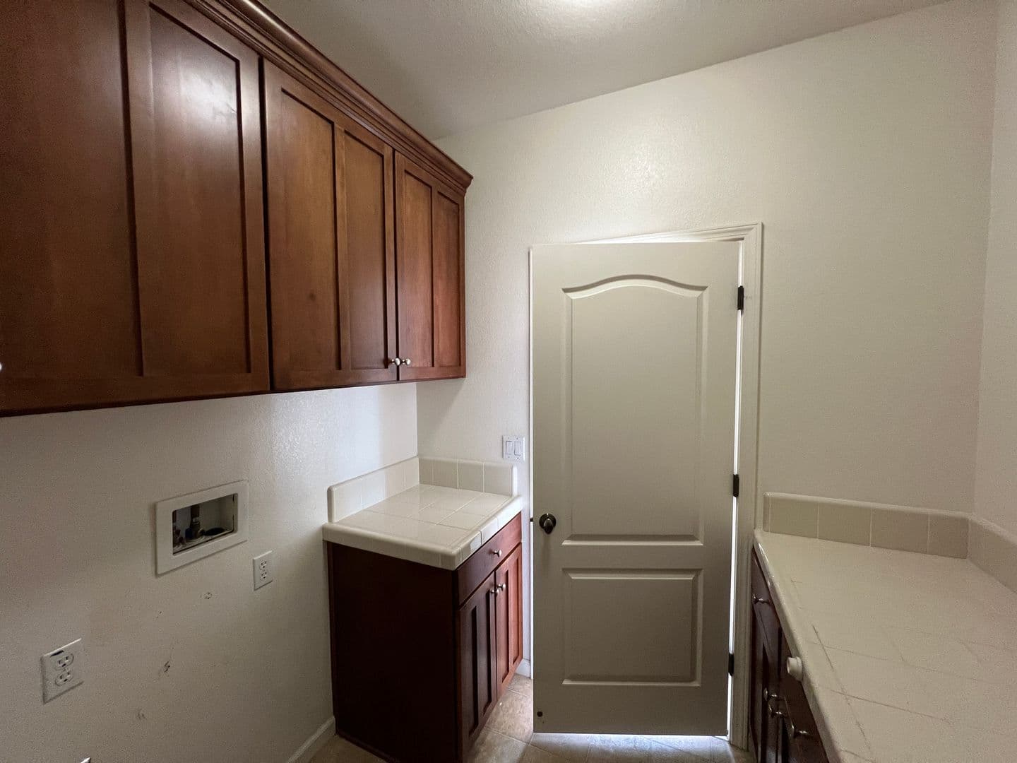 Modesto House: 2553 Acapulco Way