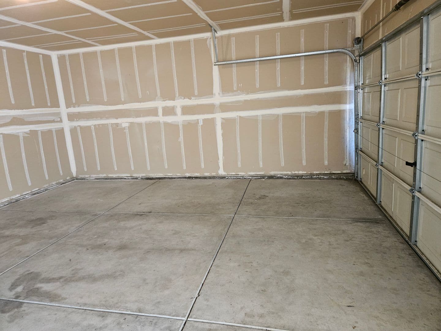 Manteca House: 1161 Syracuse Ln