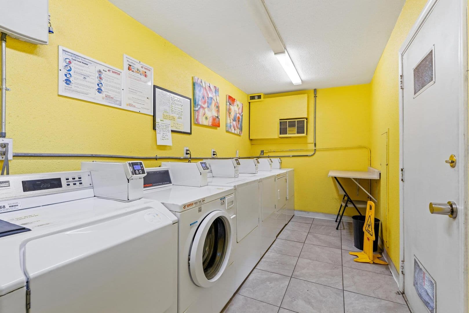 Modesto Apartment: 715 Tully Rd