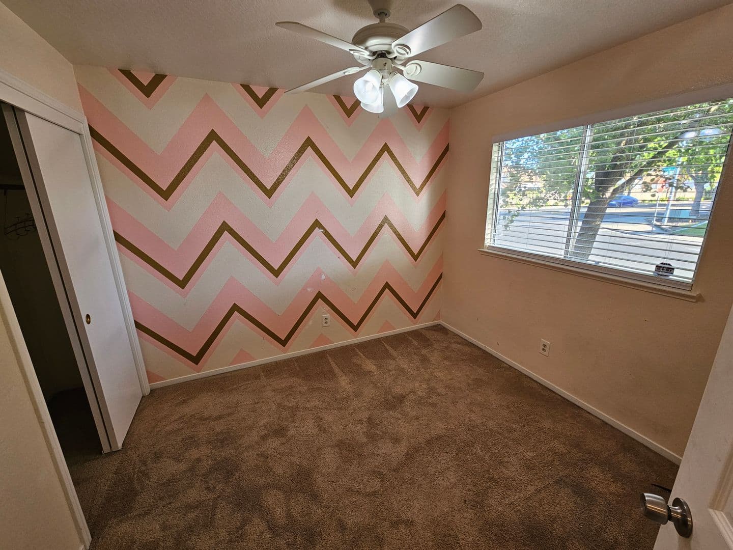Modesto House: 221 Rector Ln